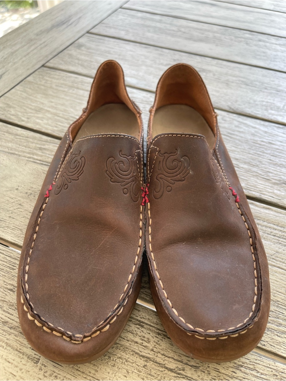 OluKai Women’s Brown Leather Slip-On Loafers with Embossed Detail Size 8